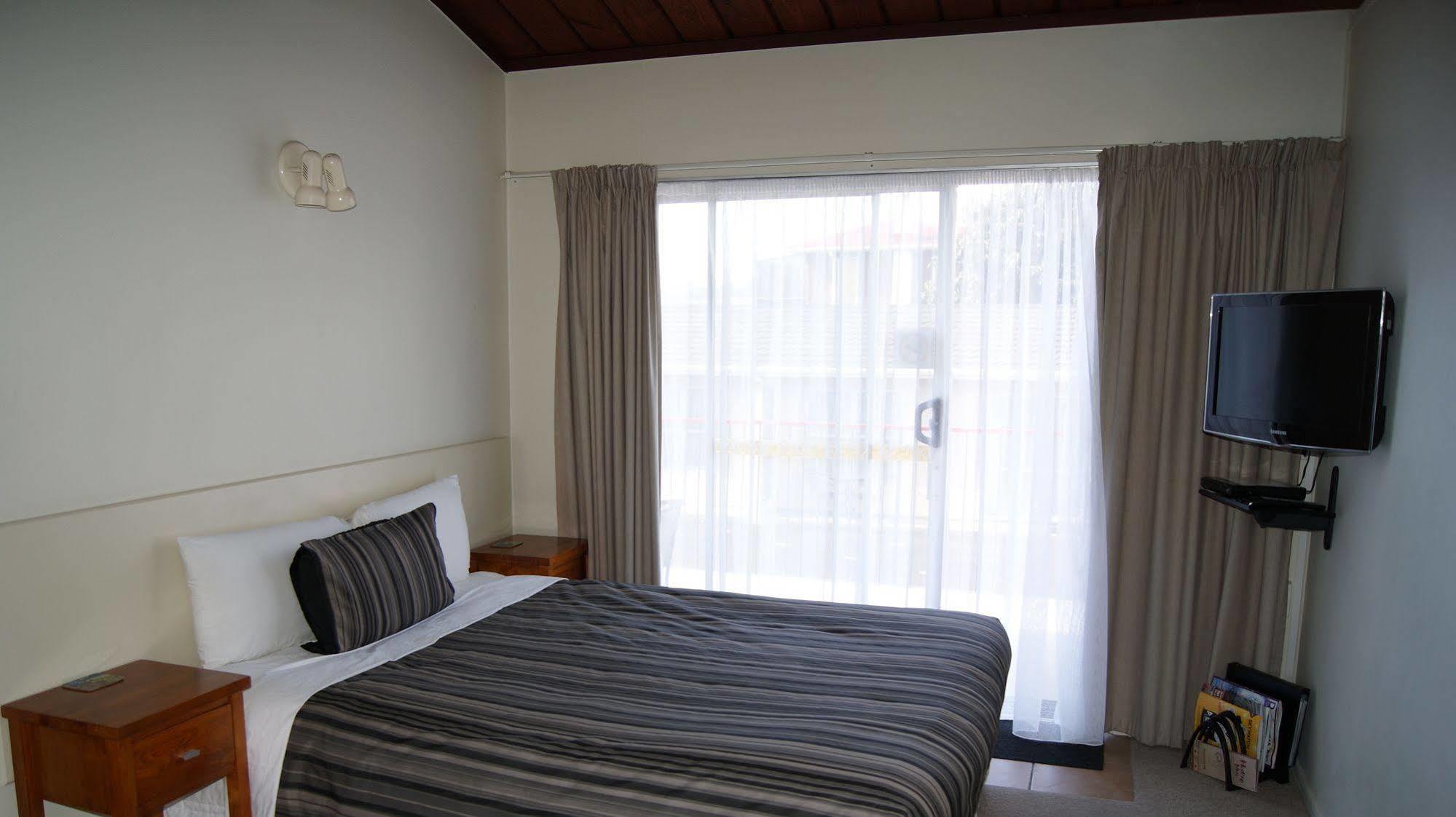 פקטאני Tourist Court Motel מראה חיצוני תמונה