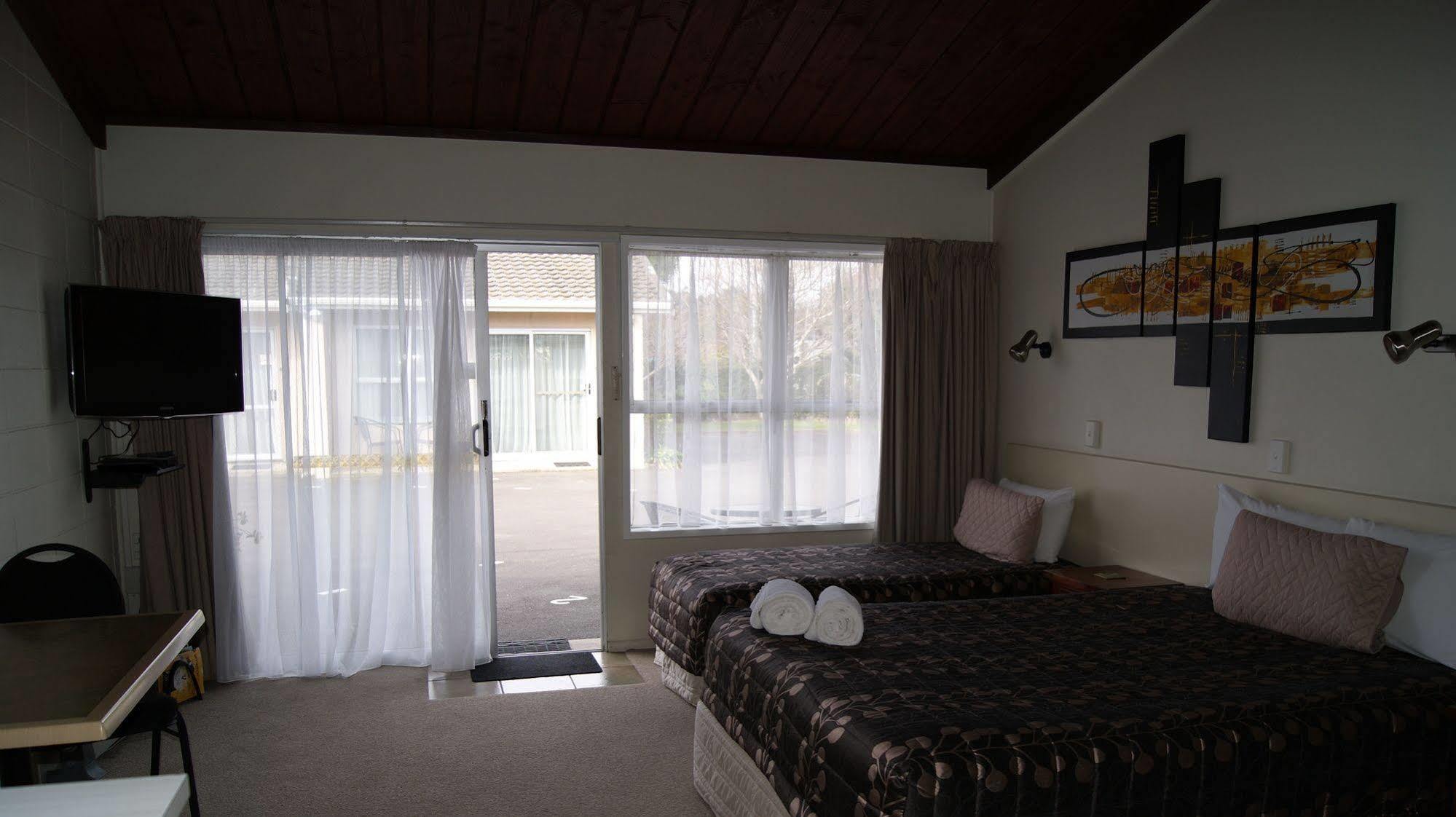 פקטאני Tourist Court Motel מראה חיצוני תמונה