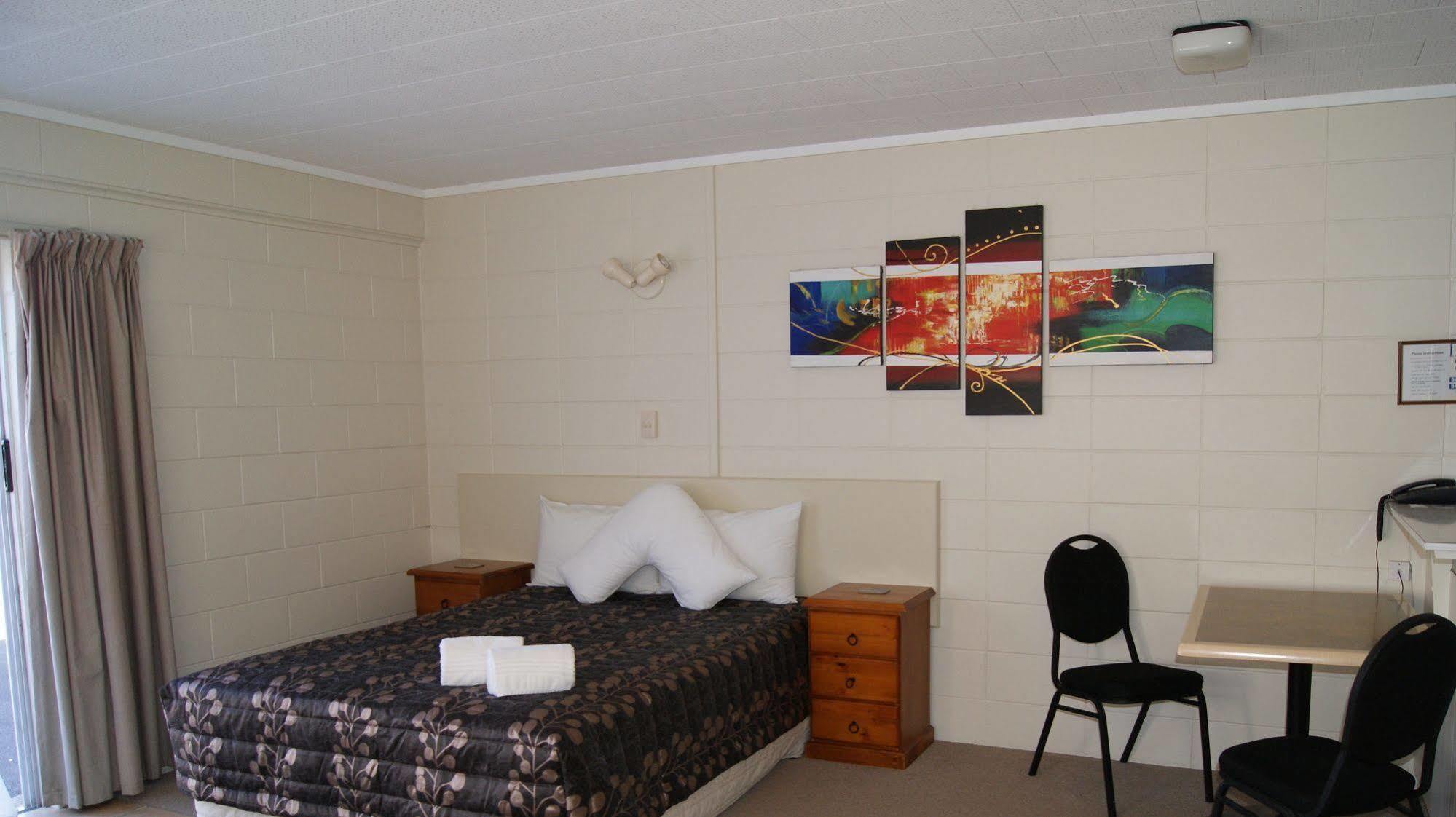 פקטאני Tourist Court Motel מראה חיצוני תמונה