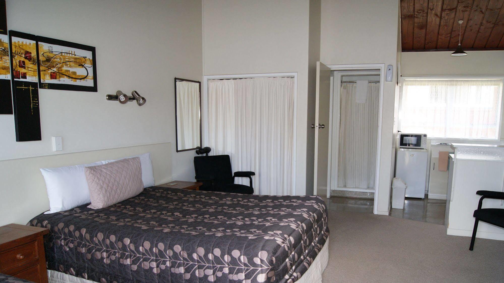 פקטאני Tourist Court Motel מראה חיצוני תמונה