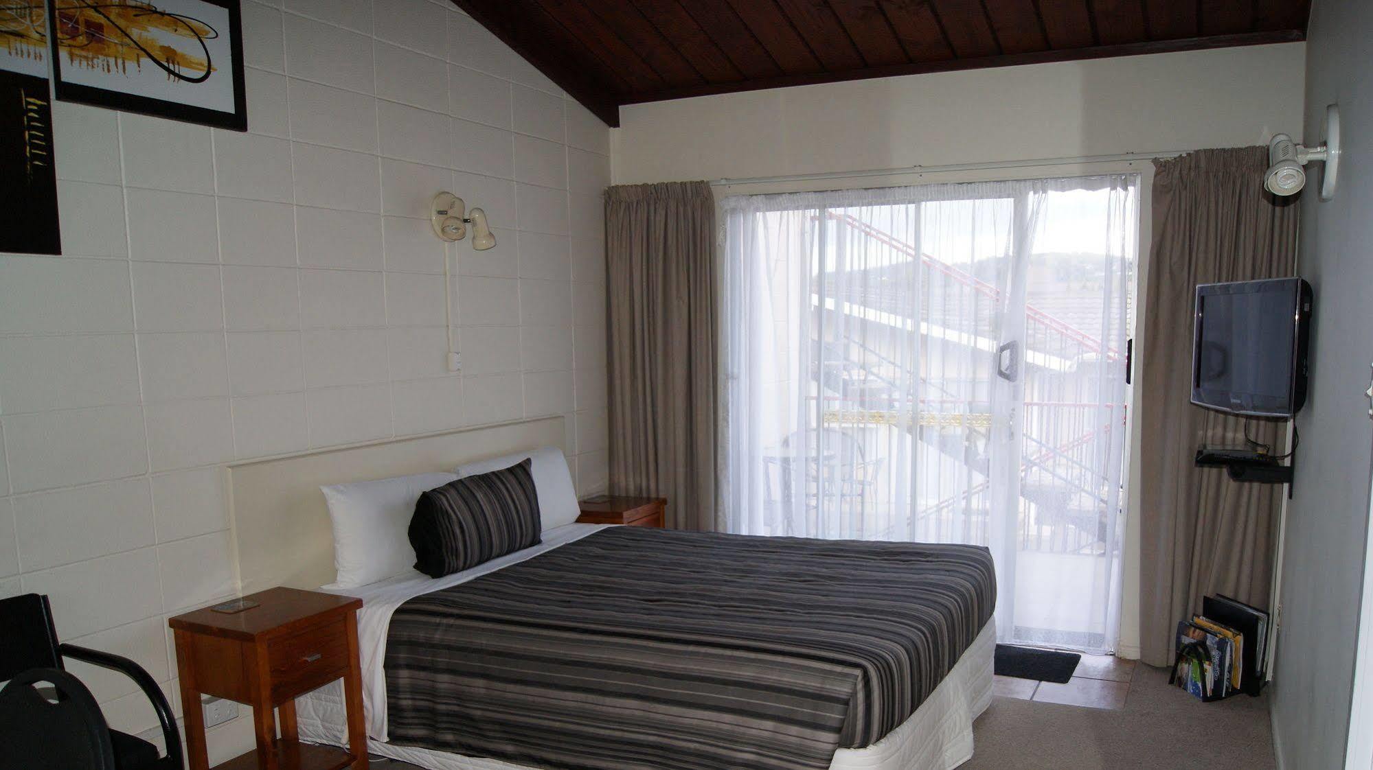 פקטאני Tourist Court Motel מראה חיצוני תמונה